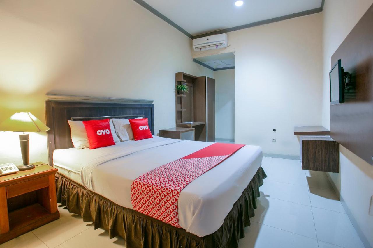 Oyo 3031 Hotel Regenerasi Banjarmasin  Luaran gambar